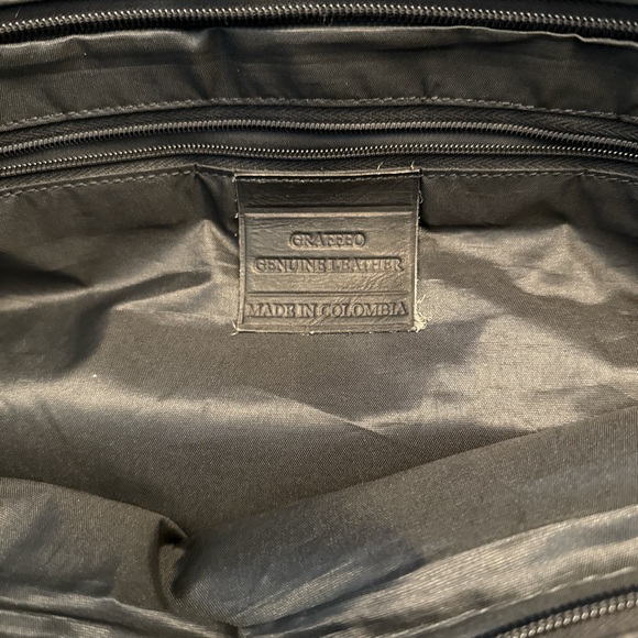 Graffeo made in Colombia, large Black Leather Tote Bag - Picture 6 of 6